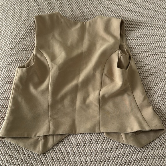 Abercrombie button up vest - Picture 4 of 4